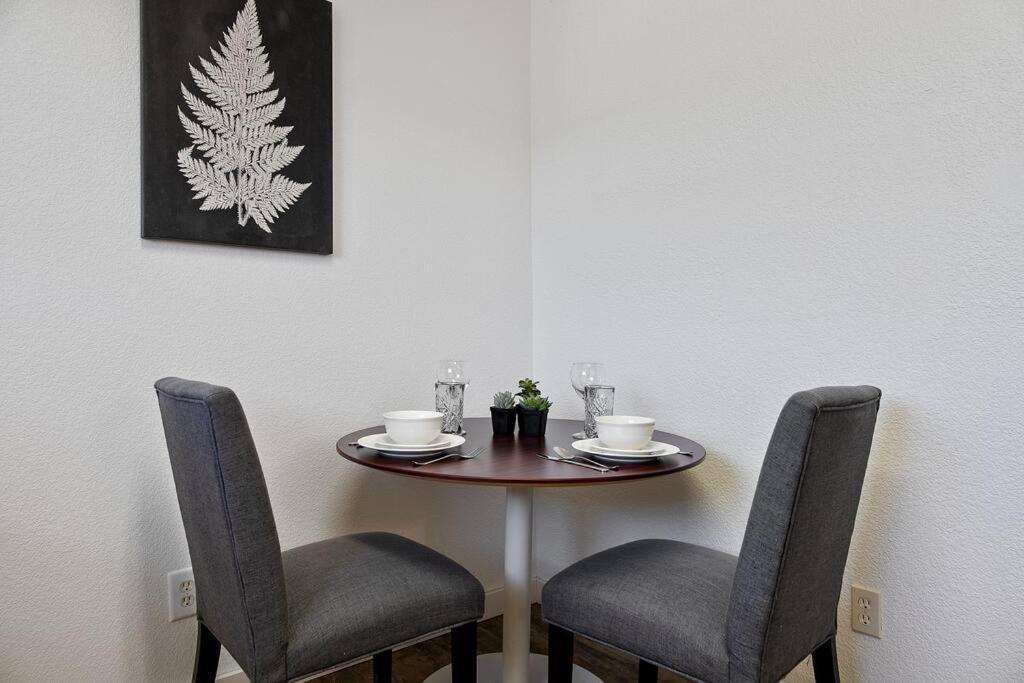 Ferienwohnung Couples Studio 1 W Full Kitchen Oakhurst Exterior foto