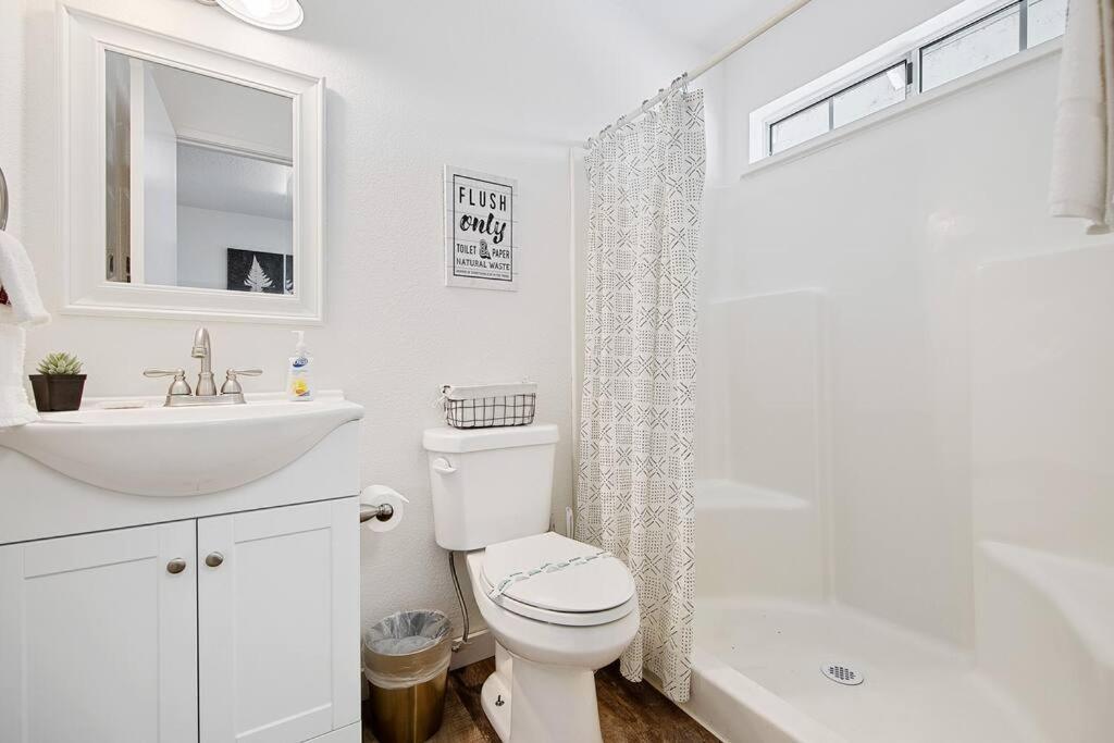 Ferienwohnung Couples Studio 1 W Full Kitchen Oakhurst Exterior foto